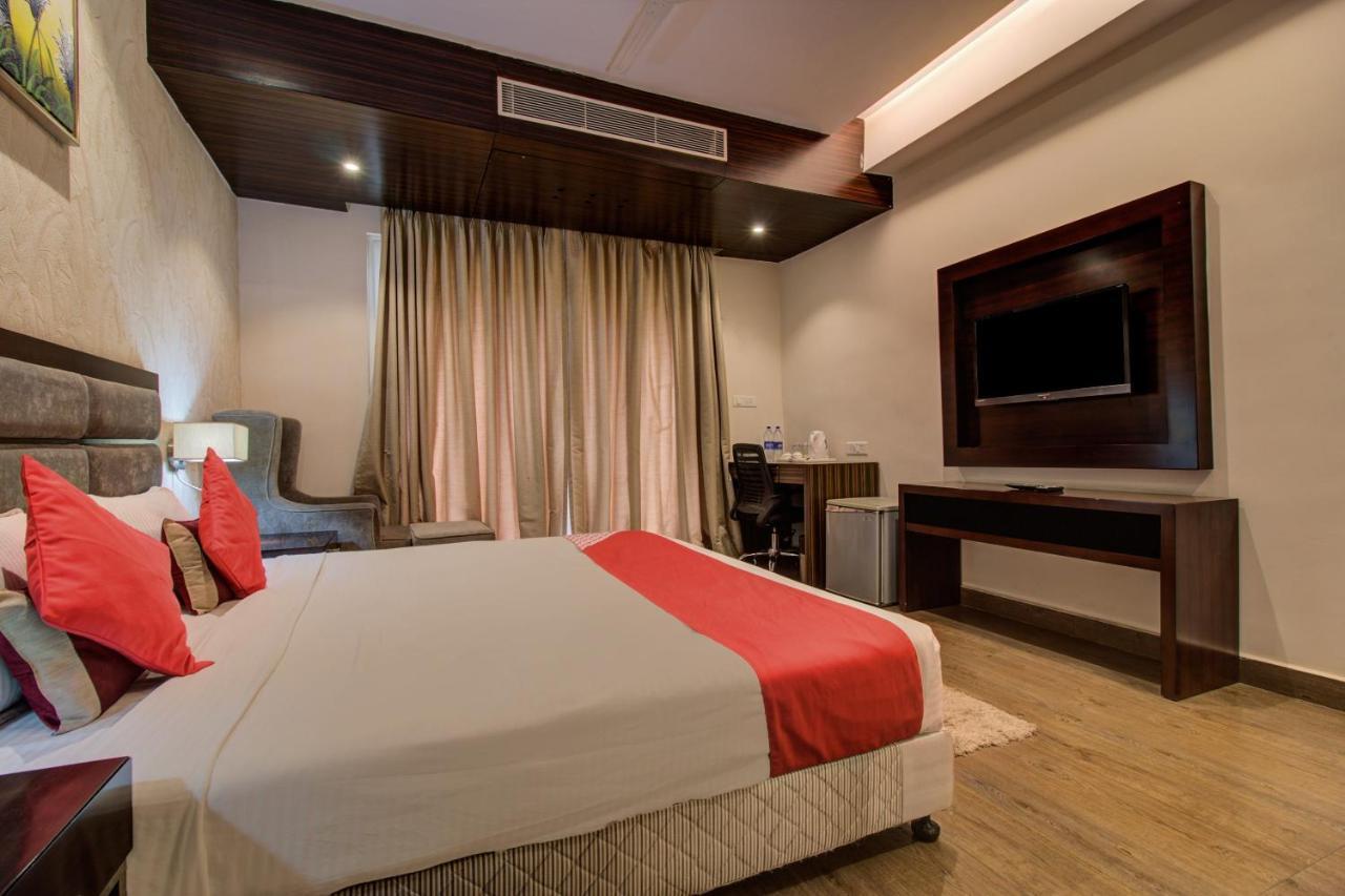 Oyo 3575 The Wave International Hotell Jamshedpur Eksteriør bilde