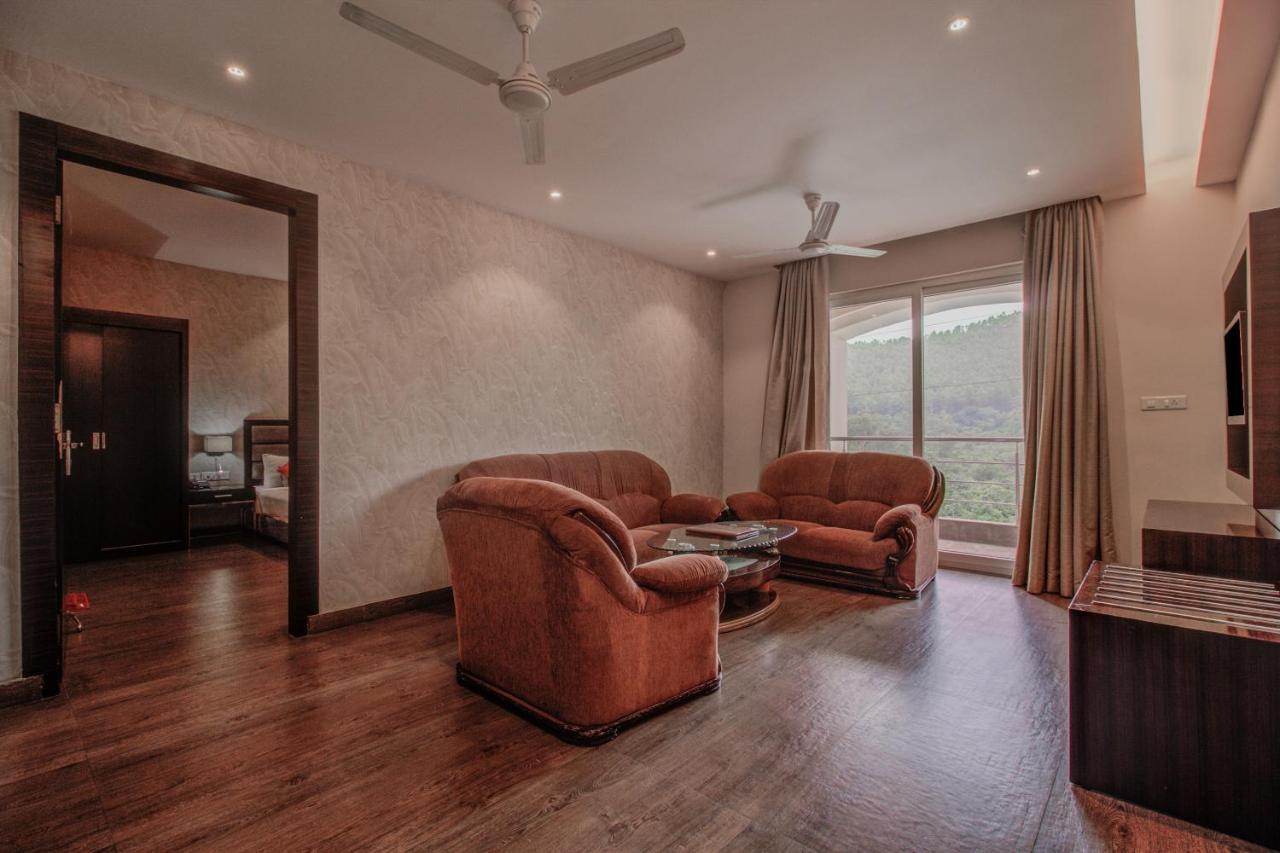 Oyo 3575 The Wave International Hotell Jamshedpur Eksteriør bilde